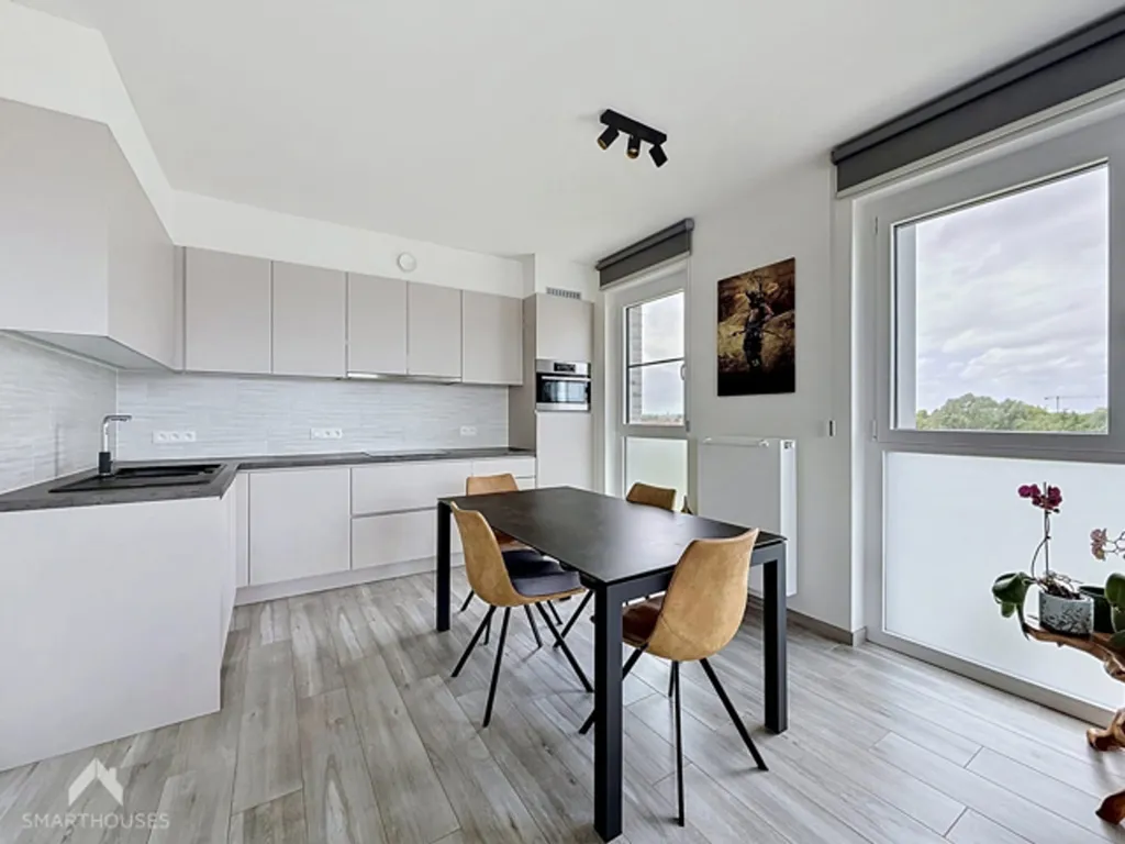 Söögituba - Modern Apartment with Terrace in Roeselare