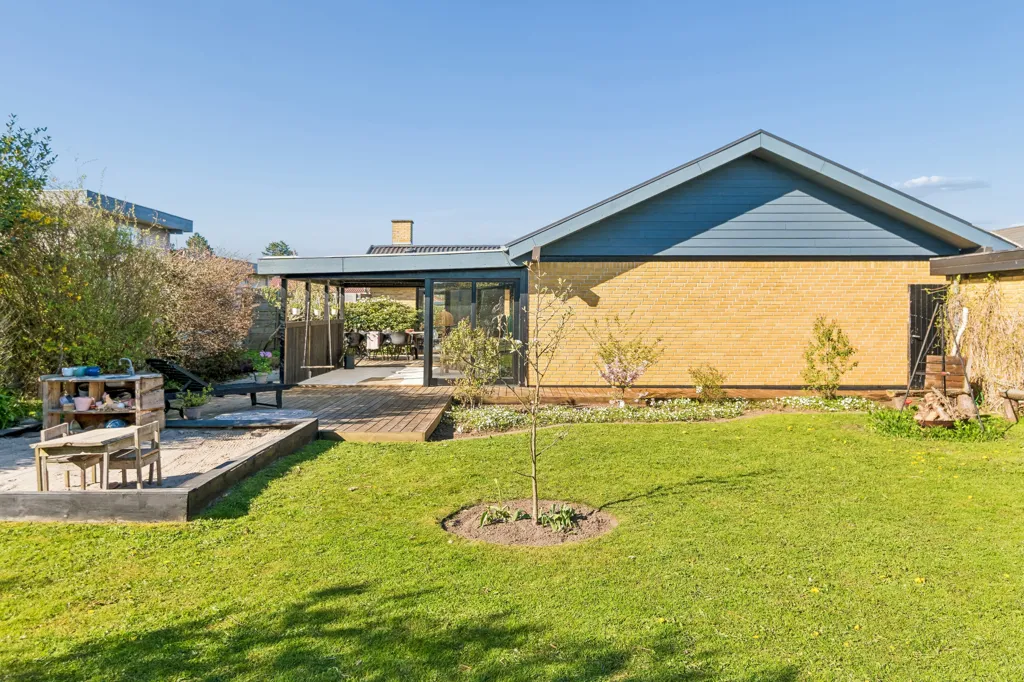 Jardin - Spacious Villa with Terrace in Fredericia