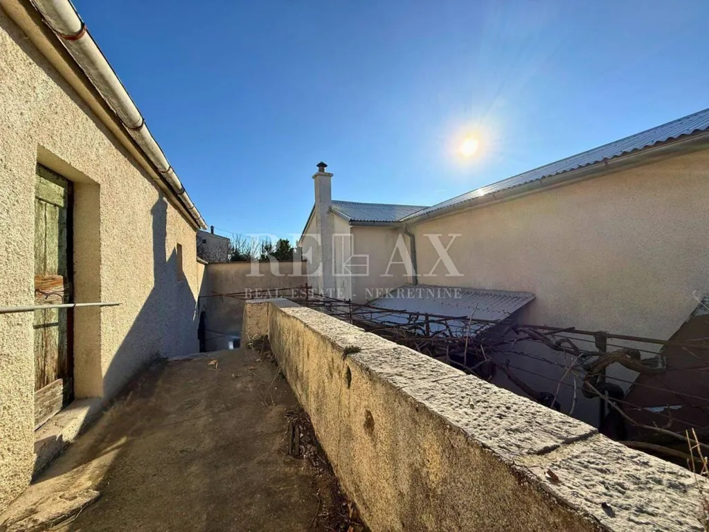 Giardino - Historic House with Garden in Bribir