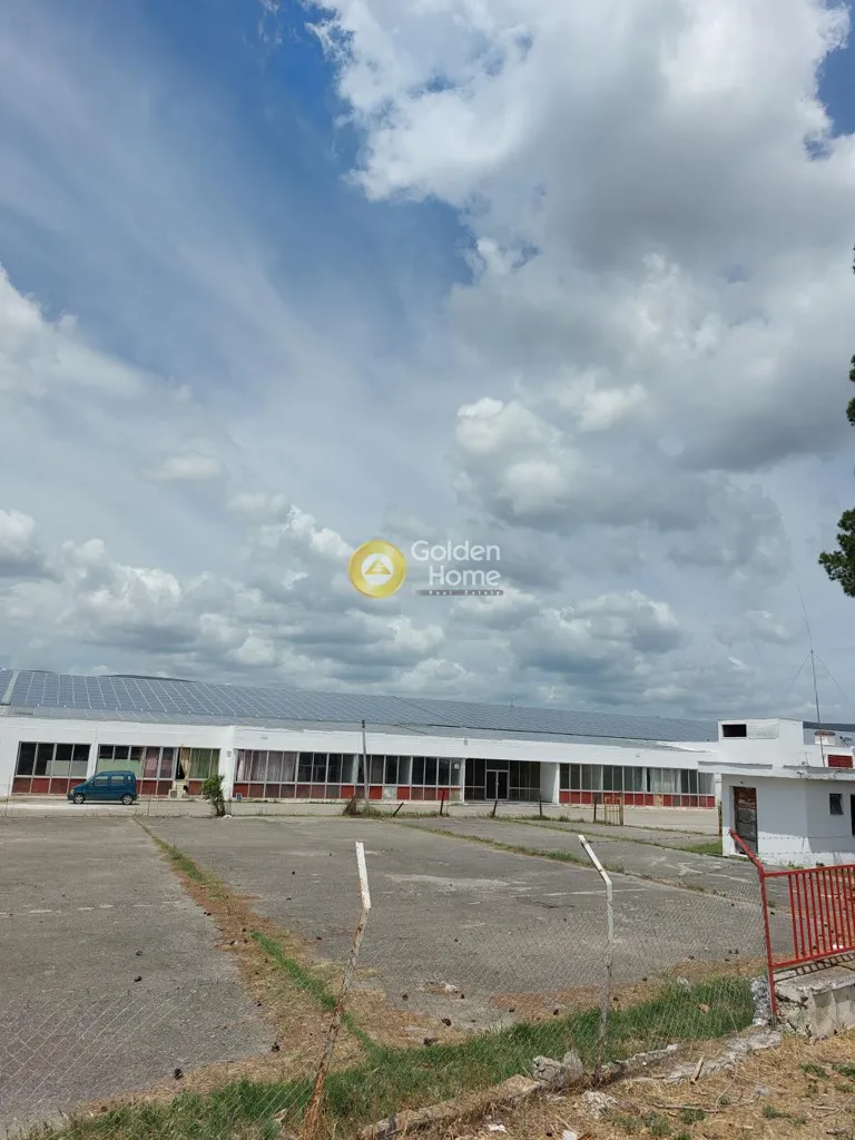 Välivaade - Industrial Space with Solar Panels in Livadeia
