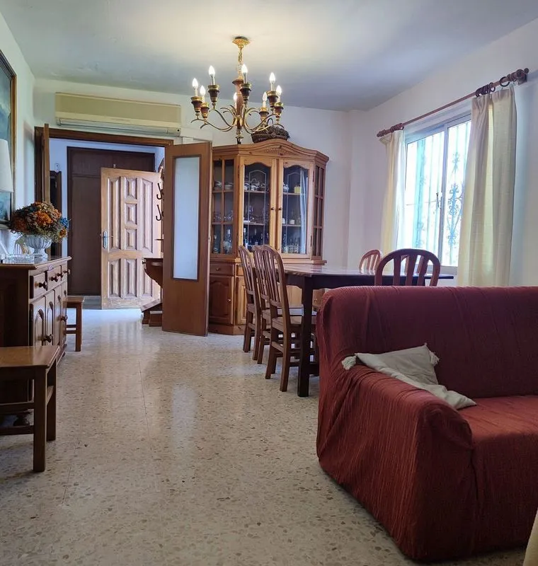 Söögituba - Chalet with Pool and Terrace in Las Pilas