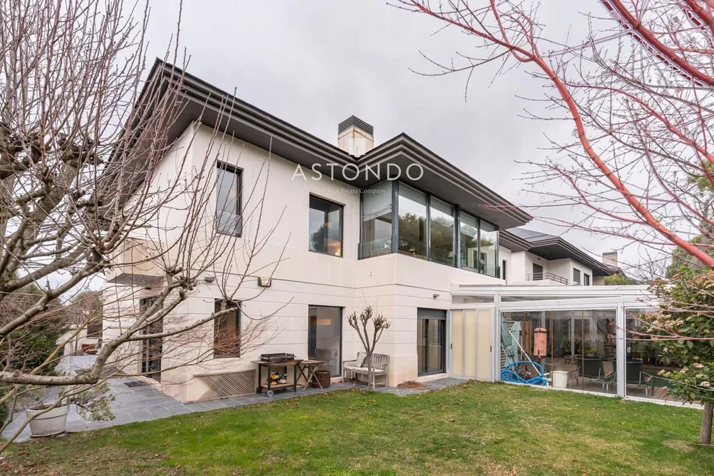 Välivaade - Detached Villa with Private Pool in Boadilla del Monte