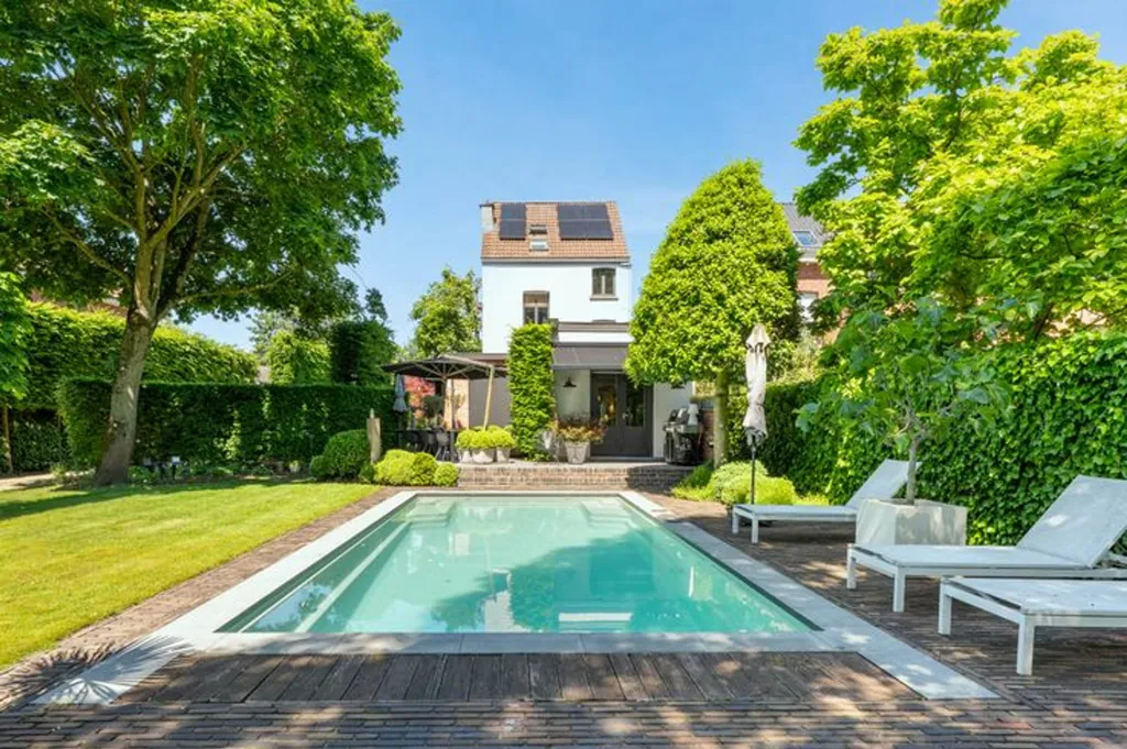 Piscina - House with Swimming Pool in Kapellen