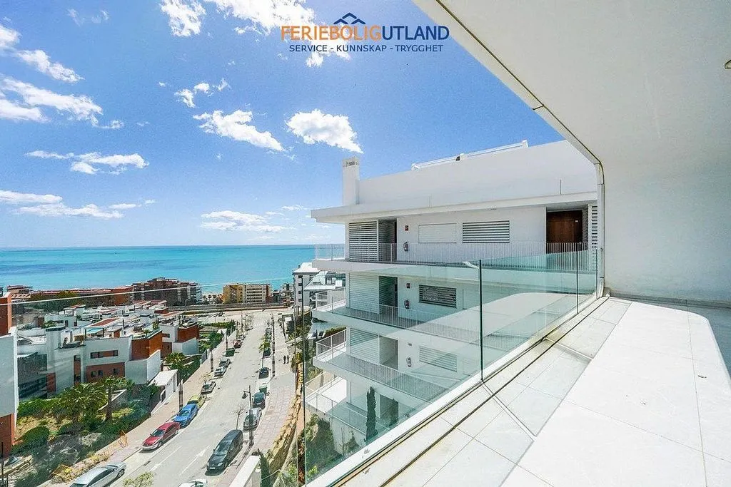 Rõdu - Penthouse with Pool in Torreblanca del Sol