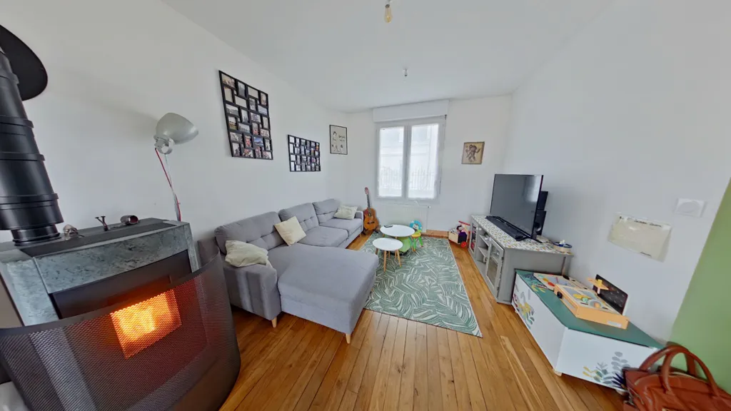 Séjour - Maison des Années 30 avec Terrasse à Châtellerault