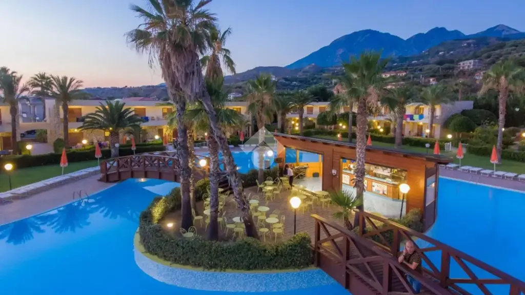 Piscine - Apartment with Terrace in Belvedere Marittimo