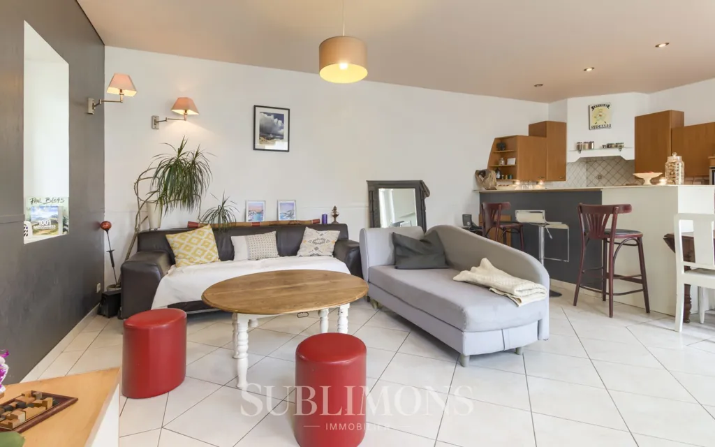 Living Room - Charming Stone House with Terrace in Vannes