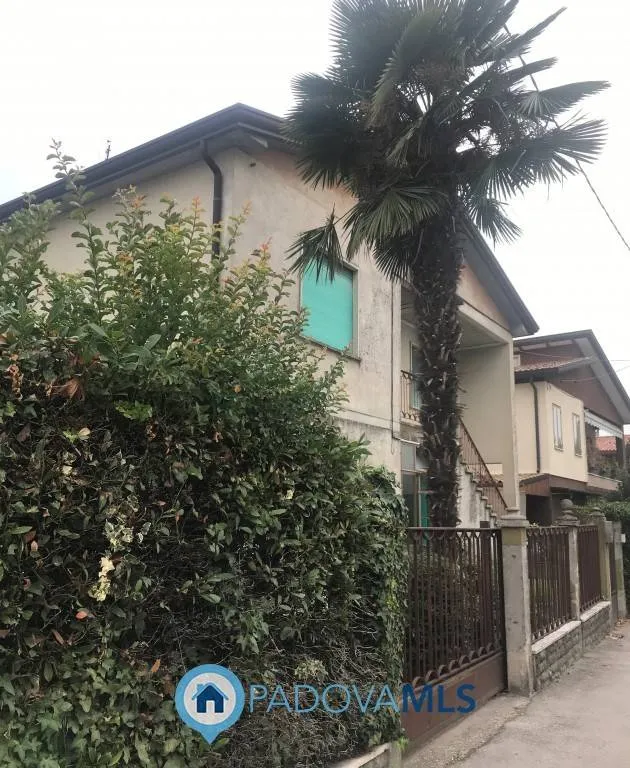 Esterno - Villa with Garden and Pool in San Giusto Canavese