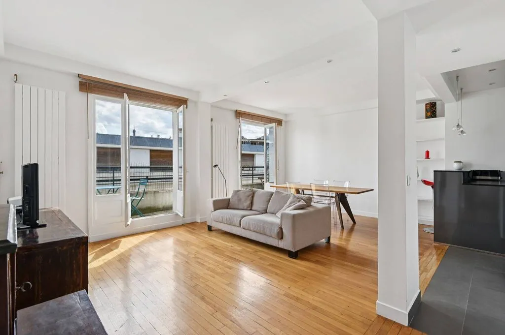 Séjour - Pied à Terre Duplex avec Vue Tour Eiffel à Paris XVI