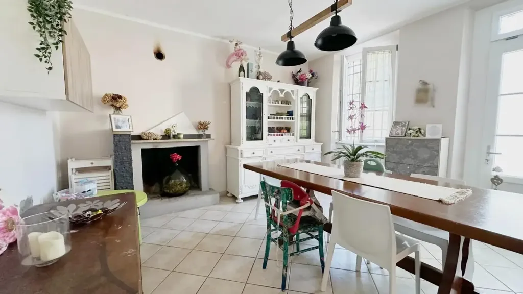 Maison 10 pièces à IT
