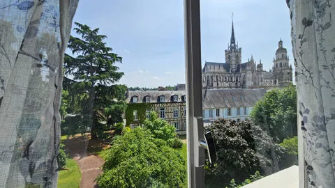 Pièces - Appartement avec vue dégagée et balcon à Evreux