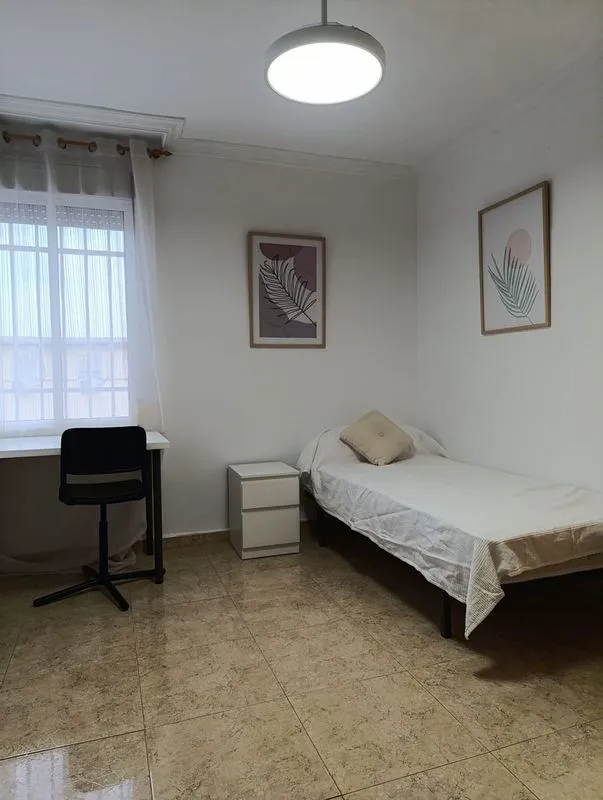 Magamistoad - Furnished Flat with Air Conditioning in Rochelambert