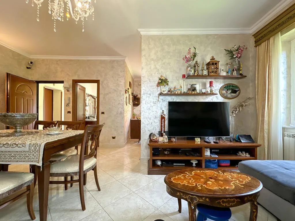 Salle à manger - 4-Room Apartment with Balcony in Monte Compatri
