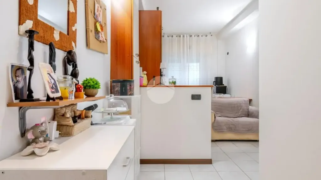 Esik - Duplex with Balcony in Cesano Boscone