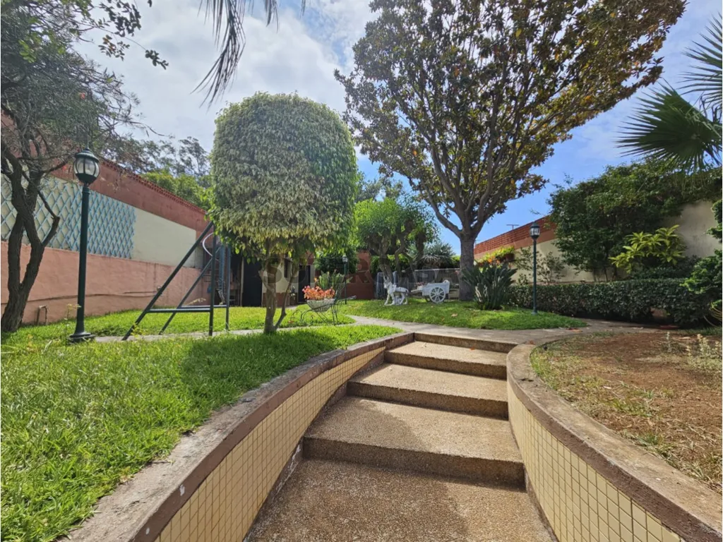 Jardin - Triplex House with Pool in Funchal