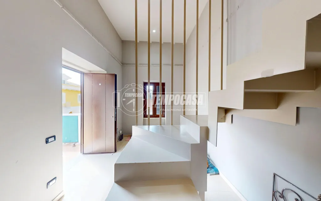 Toad - Duplex with Private Parking in Aversa