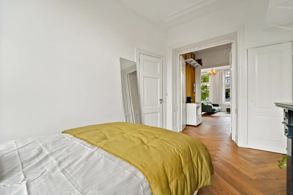 Chambres - Galerie Flat with Canal View in Historic Centre