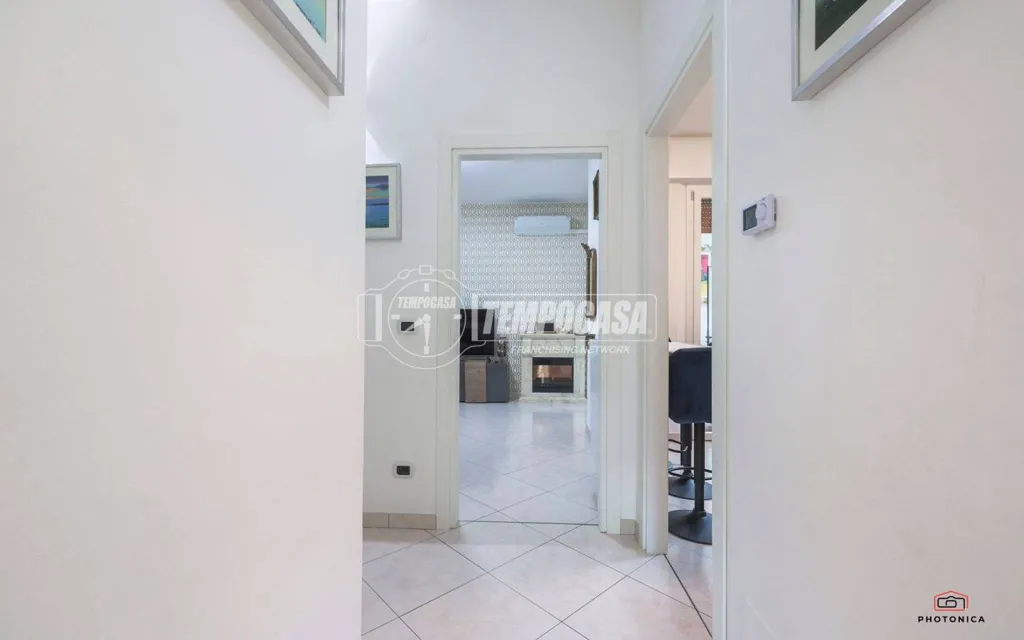 hallway_entrance