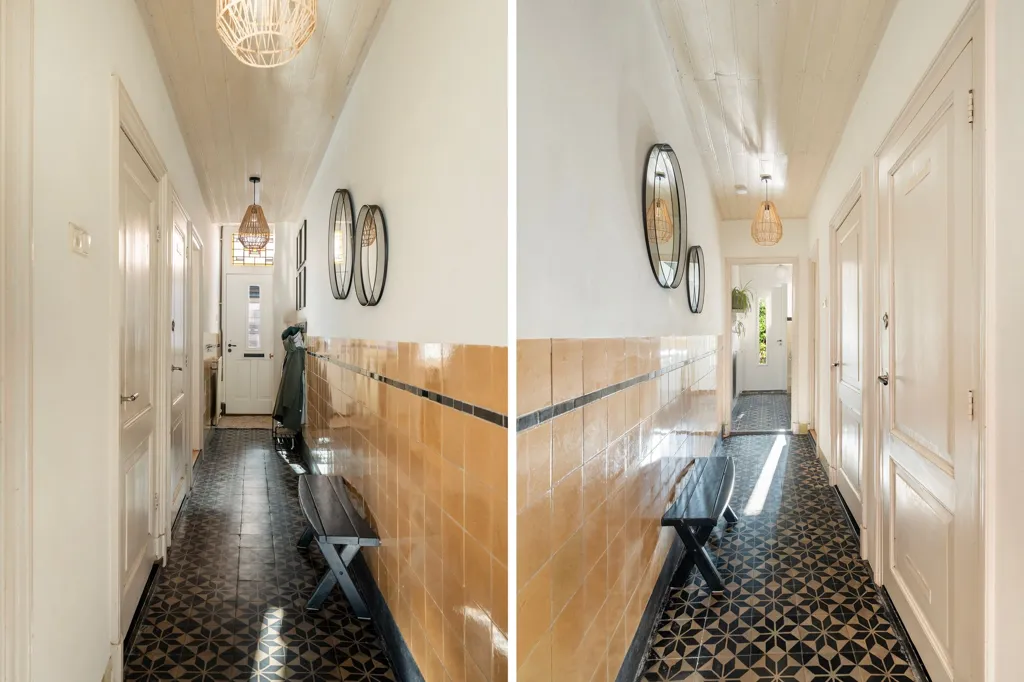 Hallway - 4-room house in Leiden