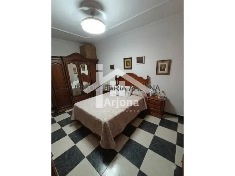 Chambres - Ground Floor Flat with Patios in Coso Area