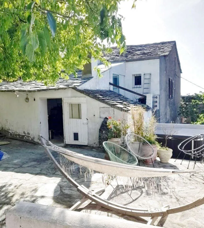 Jardin - Maison de Village avec Jacuzzi à Barbaggio