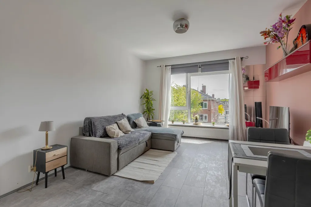 Soggiorno - 3-Bedroom Apartment with Loggia in Rotterdam