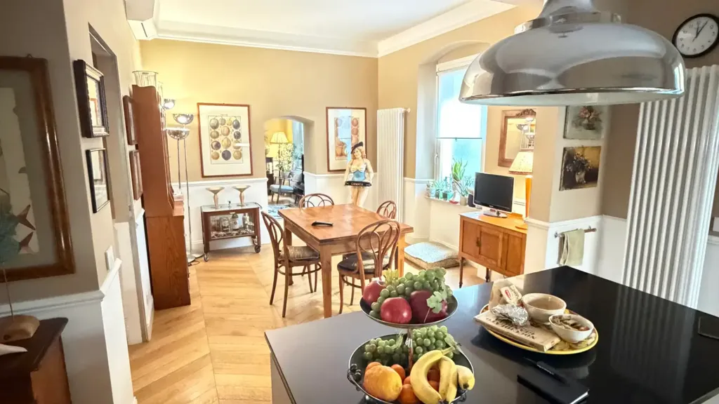 Salle à manger - Luxury Apartment with Terrace in Sarzana