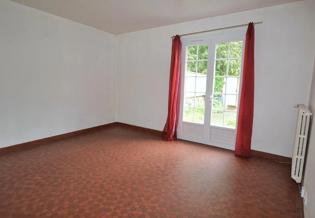 Pièces - Maison avec Jardin et Parking à Lucon