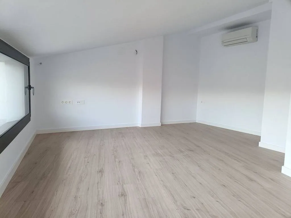 Pièces - Newly Built Duplex with Terraces in Granollers