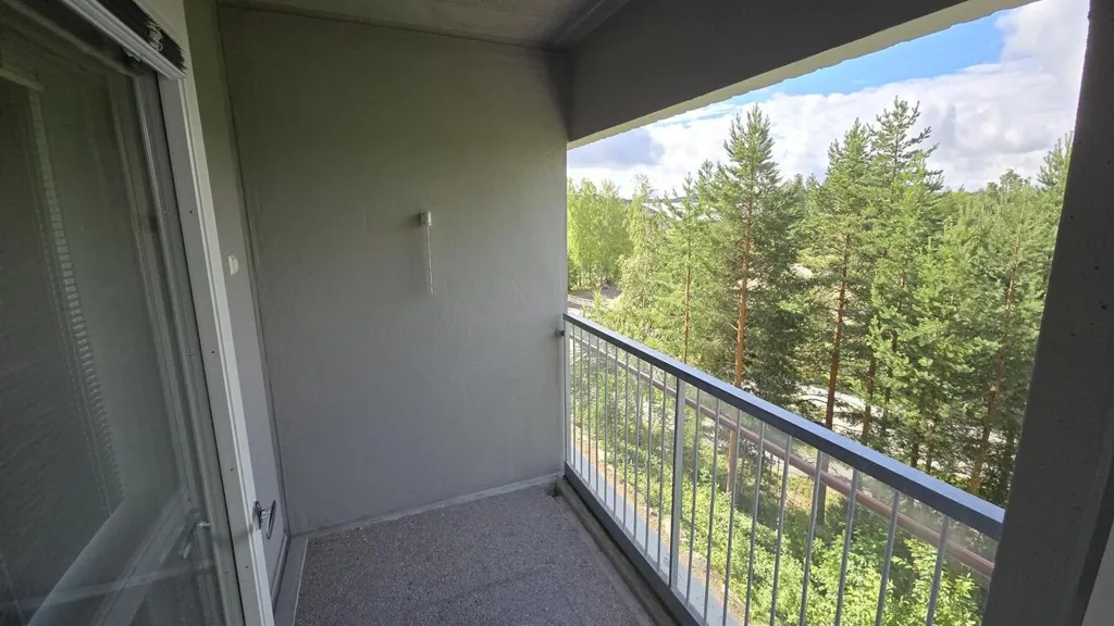 Balcone - Modern Flat with Balcony in Säynätsalo