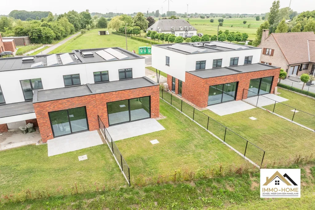 Õhuvaade - Modern House with Solar Panels near Lokeren