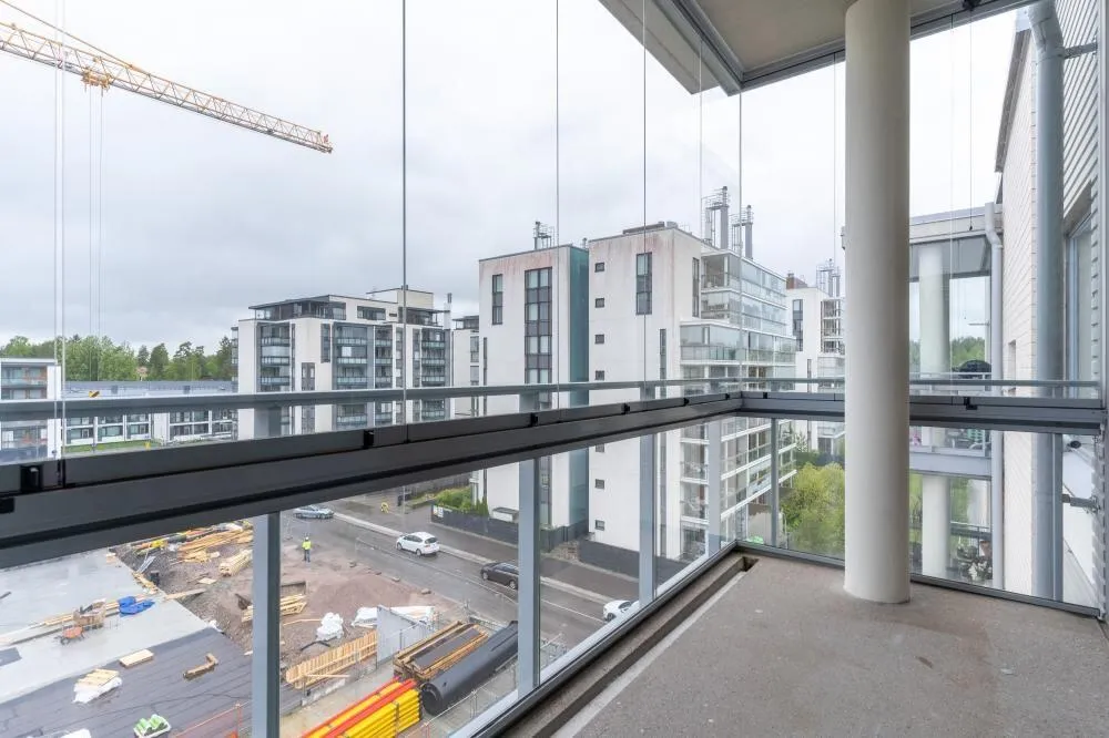Balcone - Bright Apartment with Balcony in Leppävaara, Espoo
