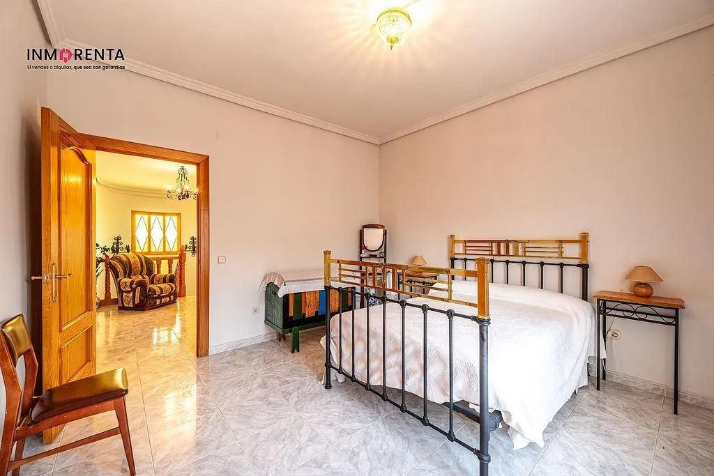 Magamistoad - Detached House with Terrace in La Mata