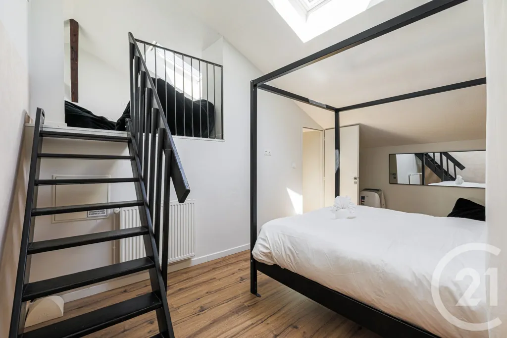 Chambres - Maison Rénovée avec Jardin à Moirans