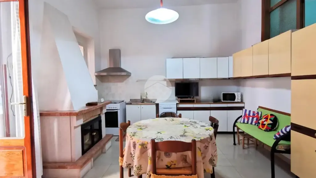 Salle à manger - Independent House with Courtyard in Lucera