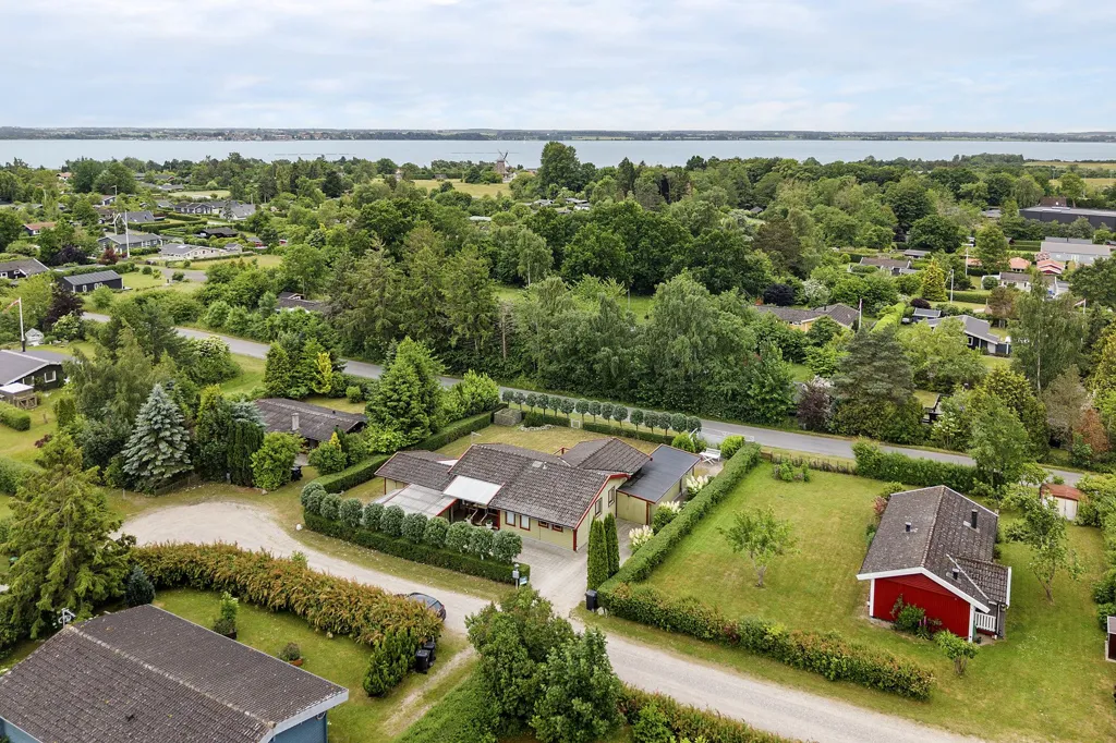 Vue aérienne - 1979 Summerhouse with Garden in Bogø By
