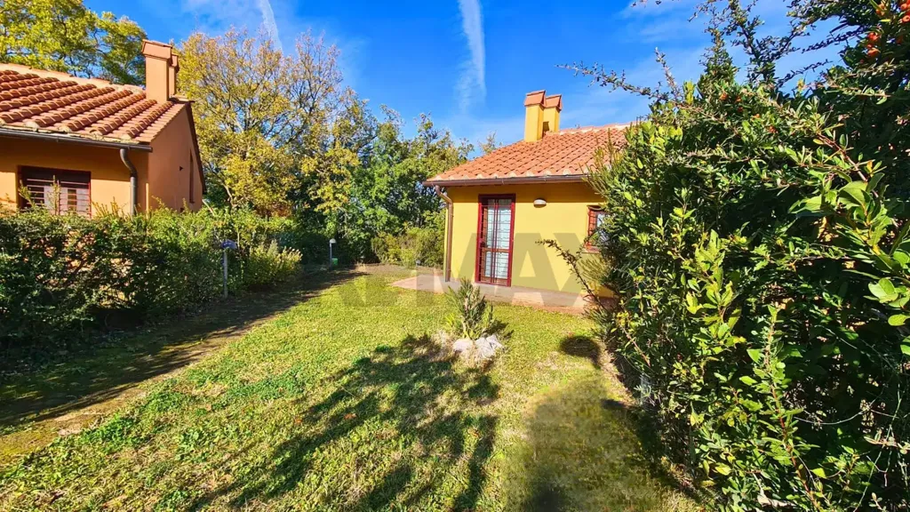 Aed - Bifamiliar Villa with Garden in Gambassi Terme