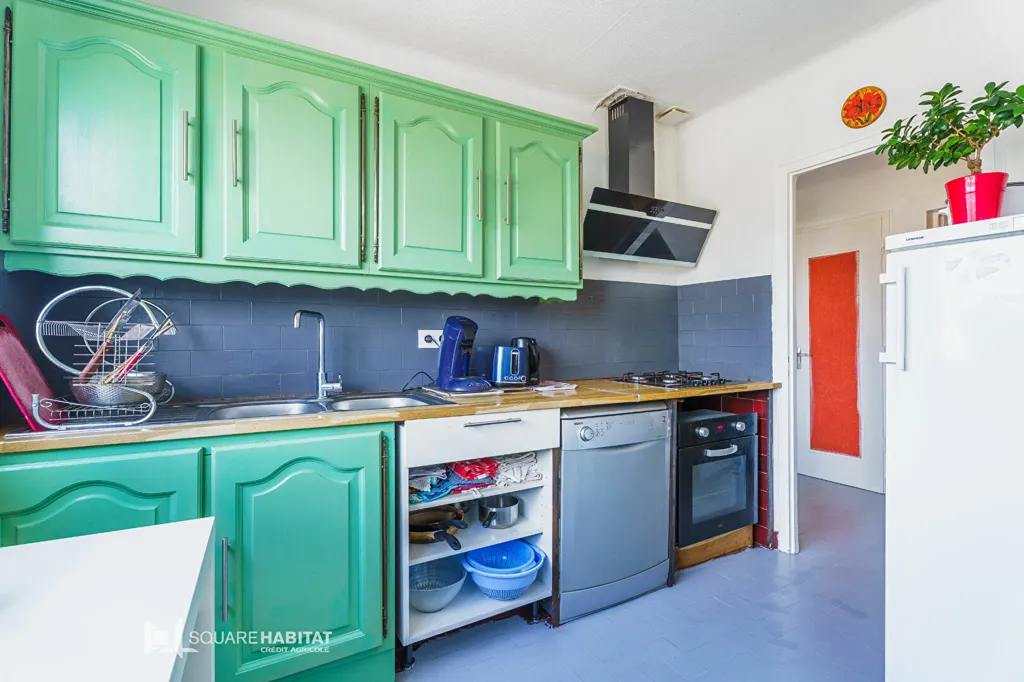 Kitchen - House with Garden in Quiet Seurre