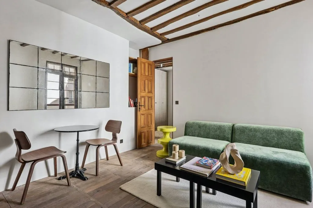 Séjour - Appartement de Luxe avec Vue Cour à Paris
