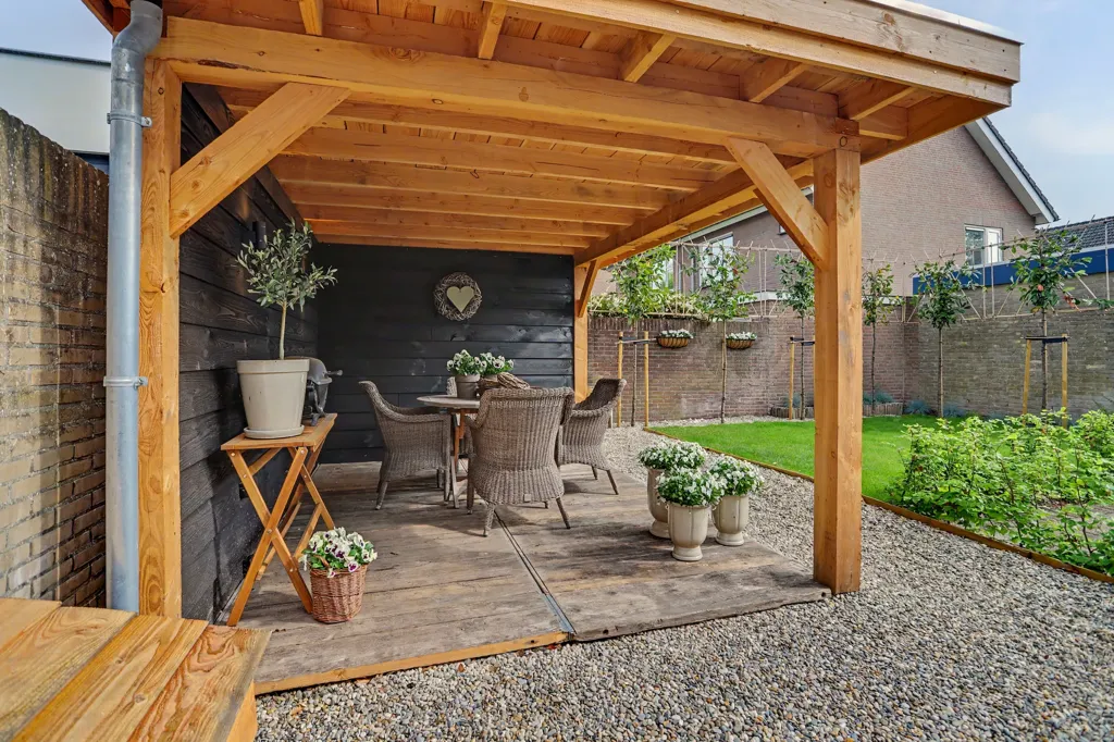 Terrasse - Modernised Two-Storey House with Garden in De Elst