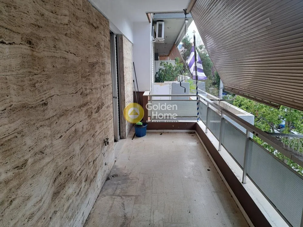 Balcon - Apartment with Balcony in Cholargos