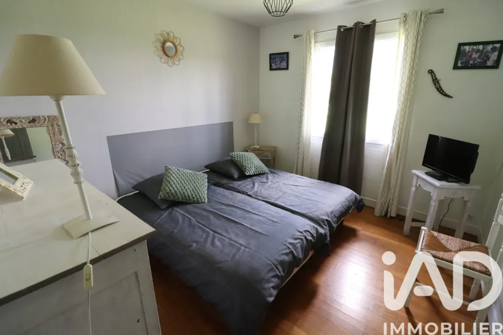 Chambres - Maison Contemporaine avec Piscine à Orignolles