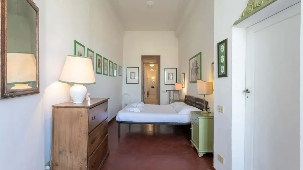 Chambres - Elegant Apartment with Lungarno View in Florence