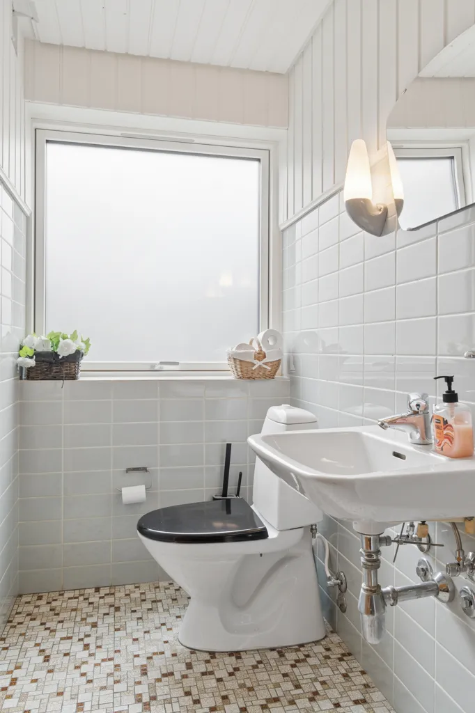 Salles de bain - Modernised Villa with View in Løgstrup
