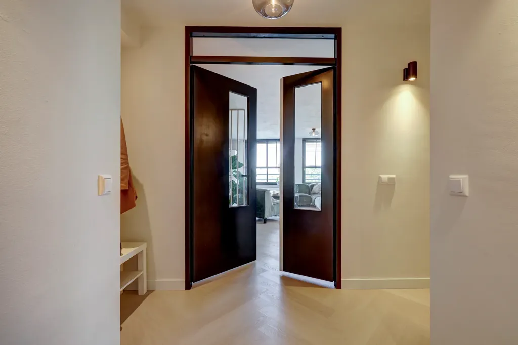 Ingresso - Modernised 3-Bedroom Apartment with Balcony in Westerpark