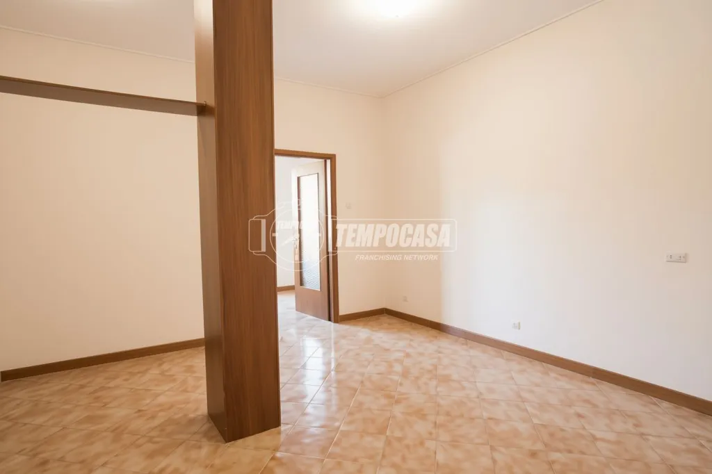 Toad - Triplex in Centre with Balcony in Sedriano