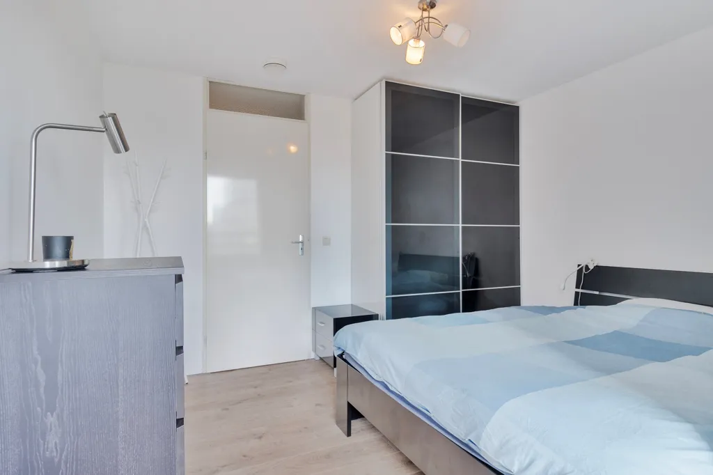 Chambres - 2-Bedroom Apartment with Balcony in Rotterdam
