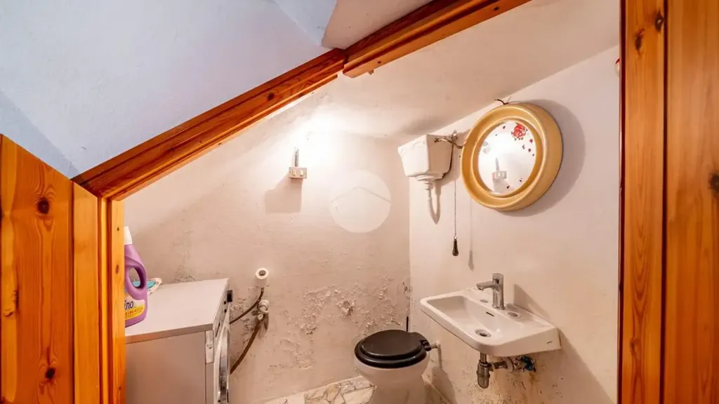 Salles de bain - Traditional Villa with Balcony in Tregnago