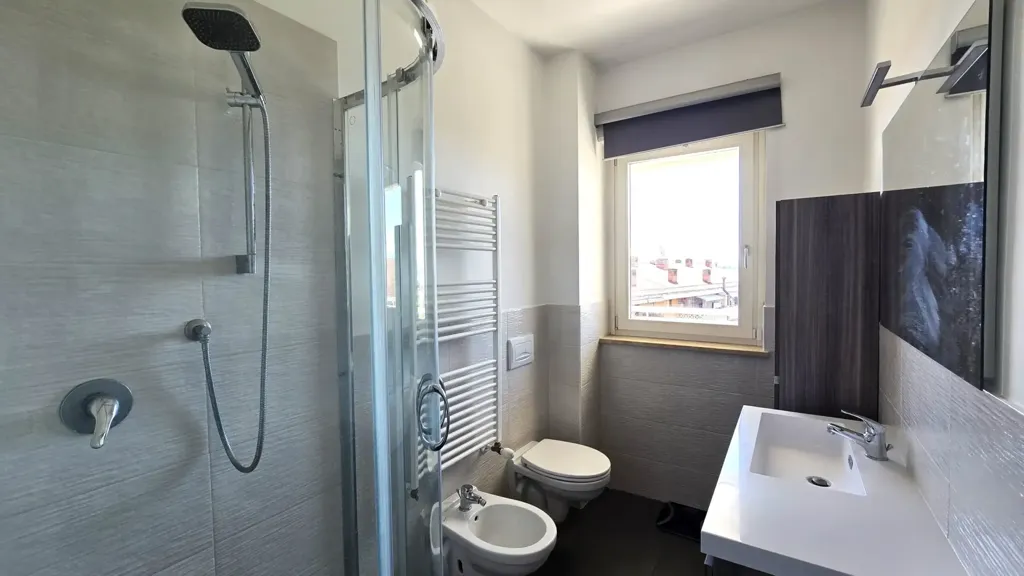 Bagni - Appartamento con terrazzo panoramico a Roma
