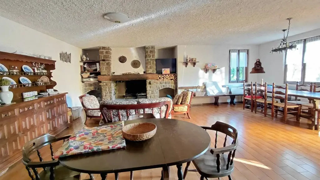 Söögituba - Bifamiliar Villa with Panoramic View in Marmentino